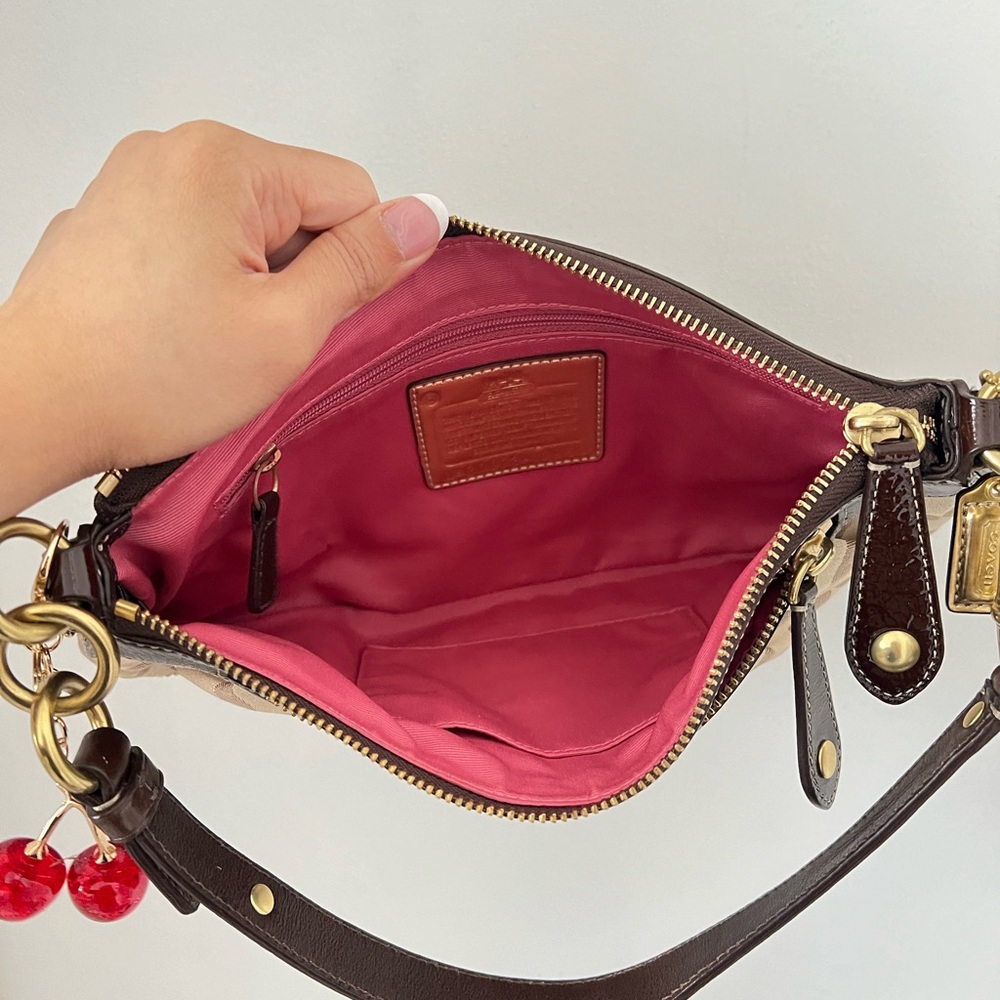 Coach Brown and Tan Signature Shoulder Bag - Picture 5 of 8